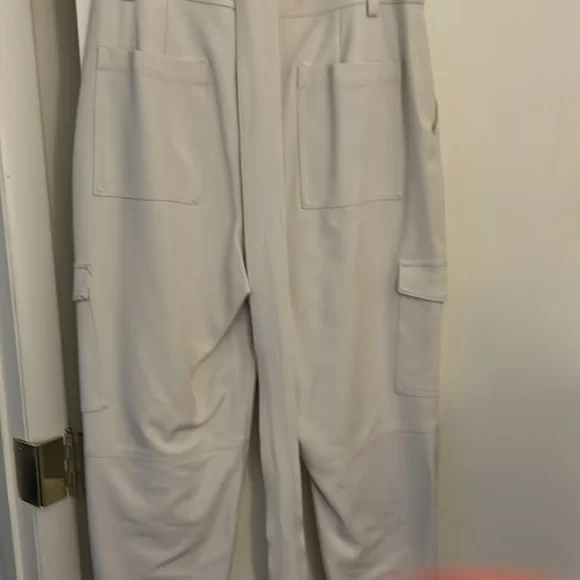 Banana Republic pristine condition - Picture 2 of 4